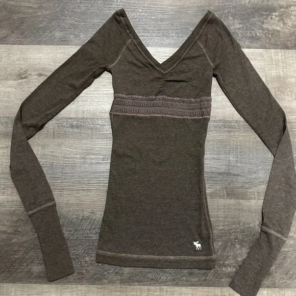 Abercrombie and Fitch Vintage Girls  brown color tops - Picture 2 of 11